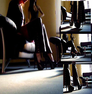 In The Display Room From Crazy-outfits Black Patent Leather High-heeled shoes Mpg