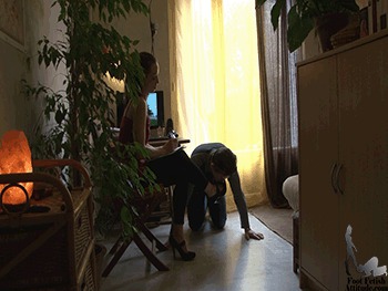 Dirty School Female’s Footwear Cleaning For A Bad Slave